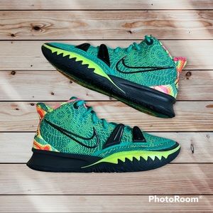 KYRIE 7 WEATHERMAN SIZE 10 WORN
